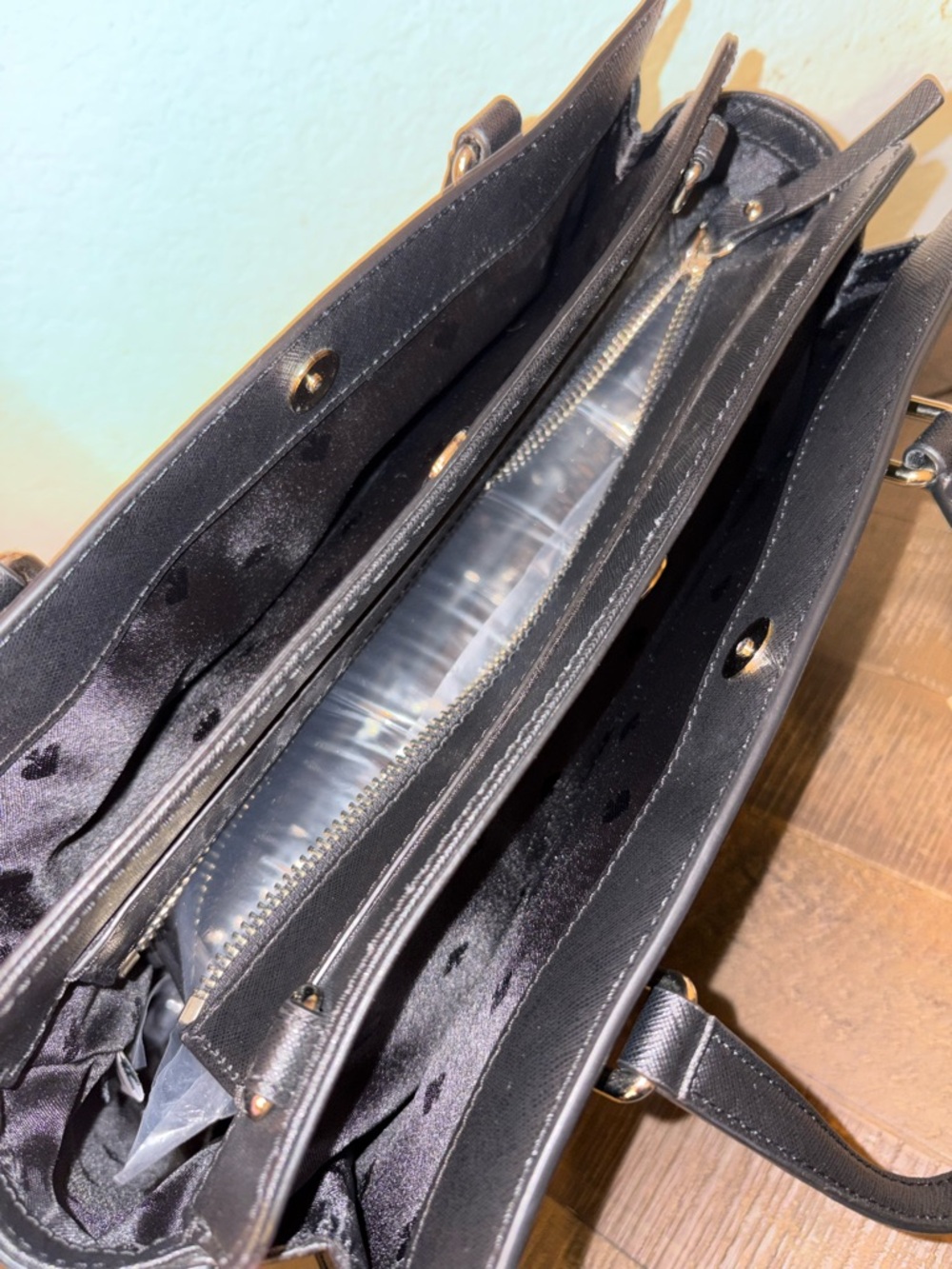 🥰Kate Spade New York Black Saffiano Leather Small Satchel Top Handle Bag - Picture 10 of 11